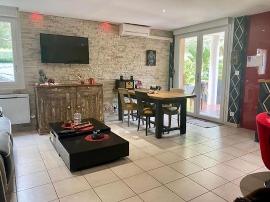 Un Petit Coin De Paradis Toulouse Eksteriør bilde